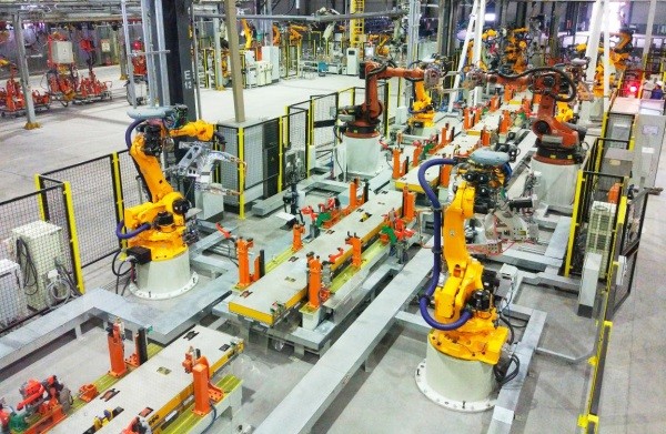 捷途首款SUV X70、X70S河南基地下线