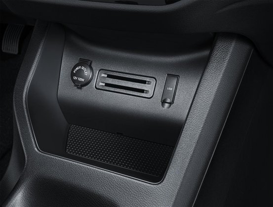 储物空间+USB