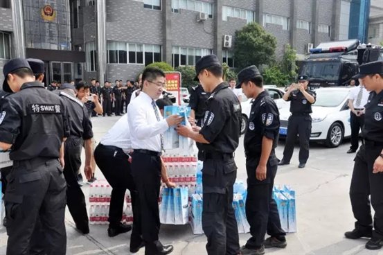 C:\Documents and Settings\Administrator\桌面\特警支队3.jpg