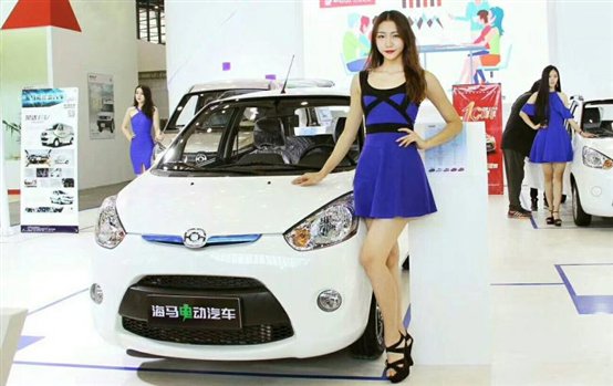 郑州国际车展采访海马新能源汽车河南大区经理