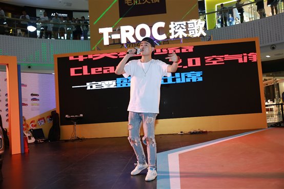 C:\Users\60213\AppData\Local\Temp\WeChat Files\379881467056673951.jpg