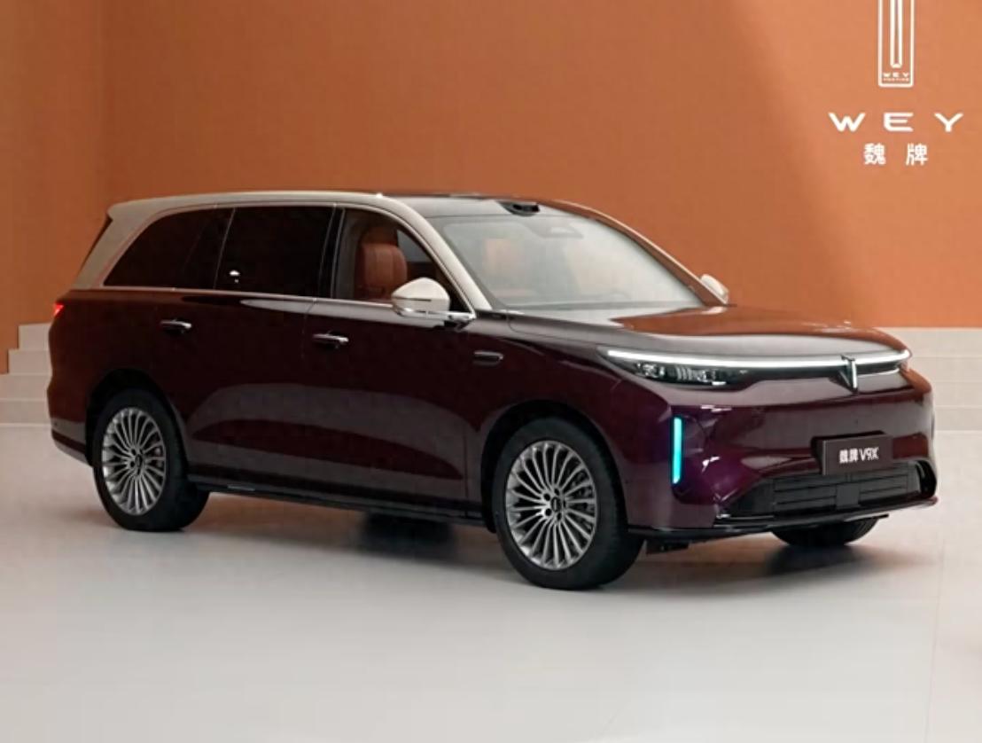 2.0T插混大型SUV，魏牌V9X实车亮相