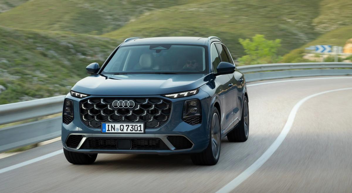 奥迪Q7换代来袭，造型更年轻、全系四驱配8AT
