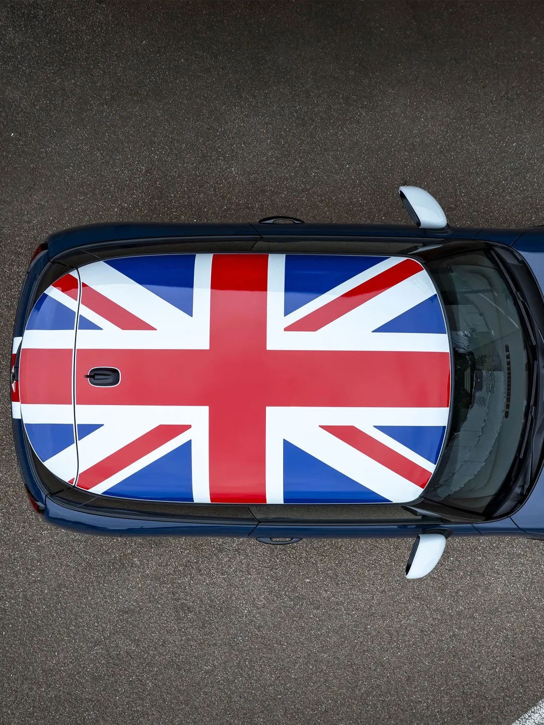 MINI在英国牛津工厂推出2026款Cooper Oxford Edition特别版