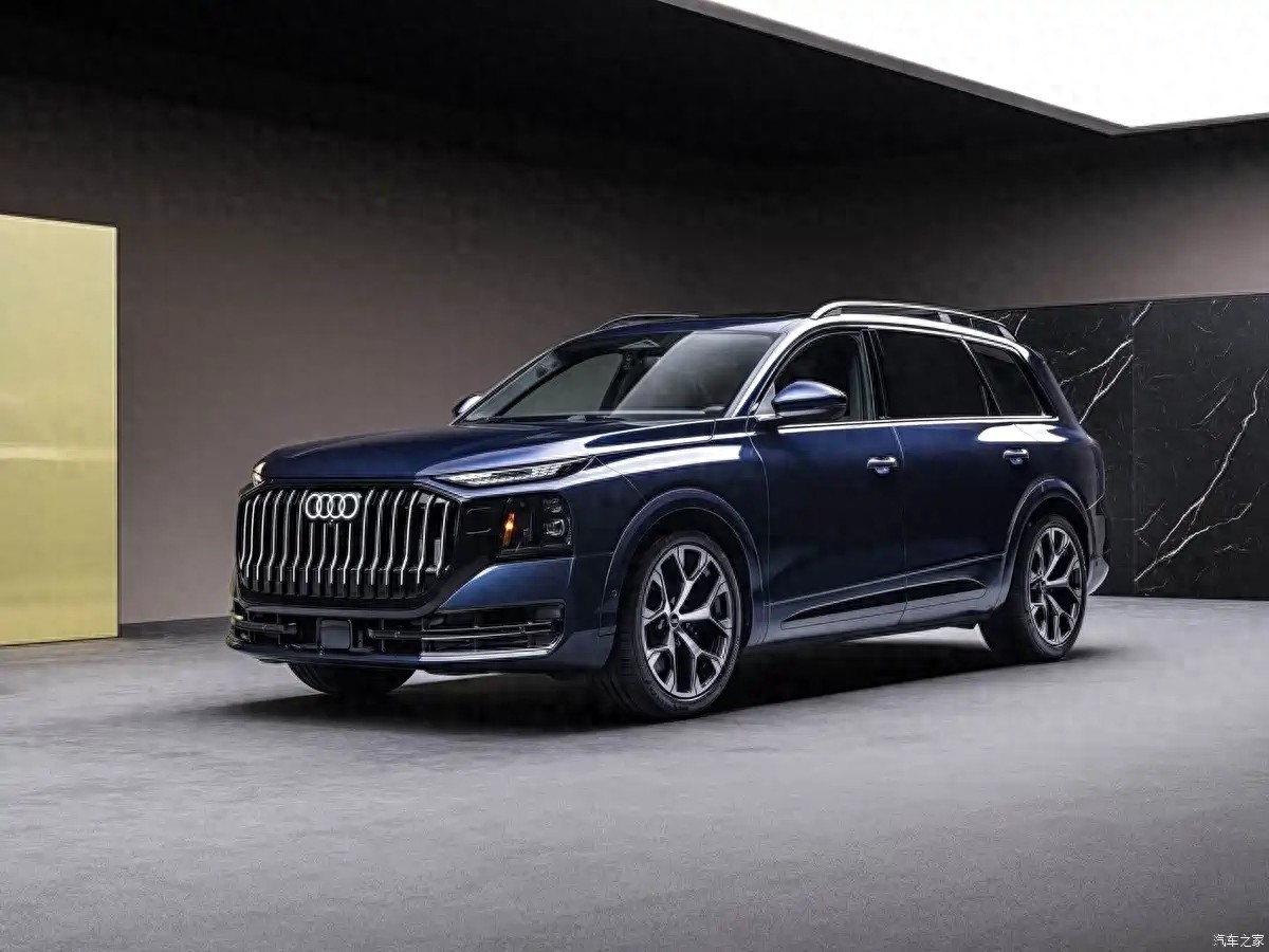 奥迪Q9旗舰SUV首发，5.31米车长提供4.0T V8四驱